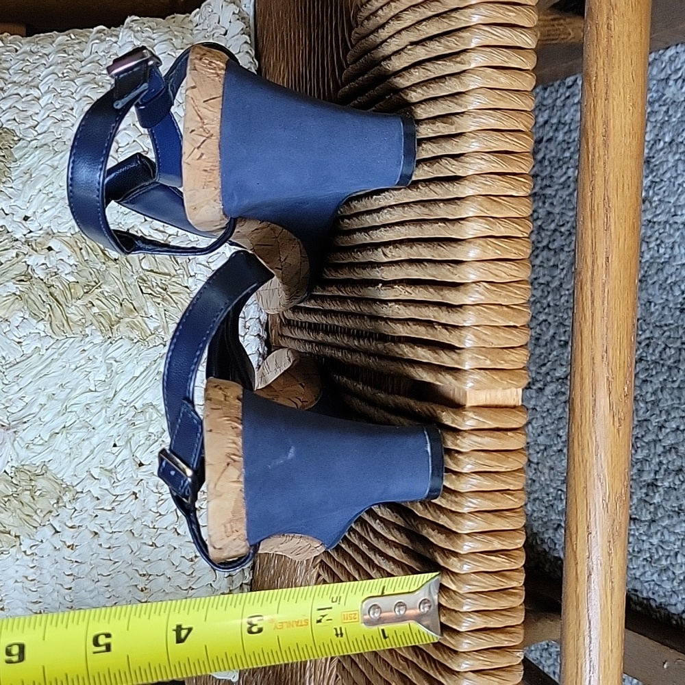 Lauren Ralph Lauren Naris, blue thong wedge sandal, 9B - Picture 4 of 12